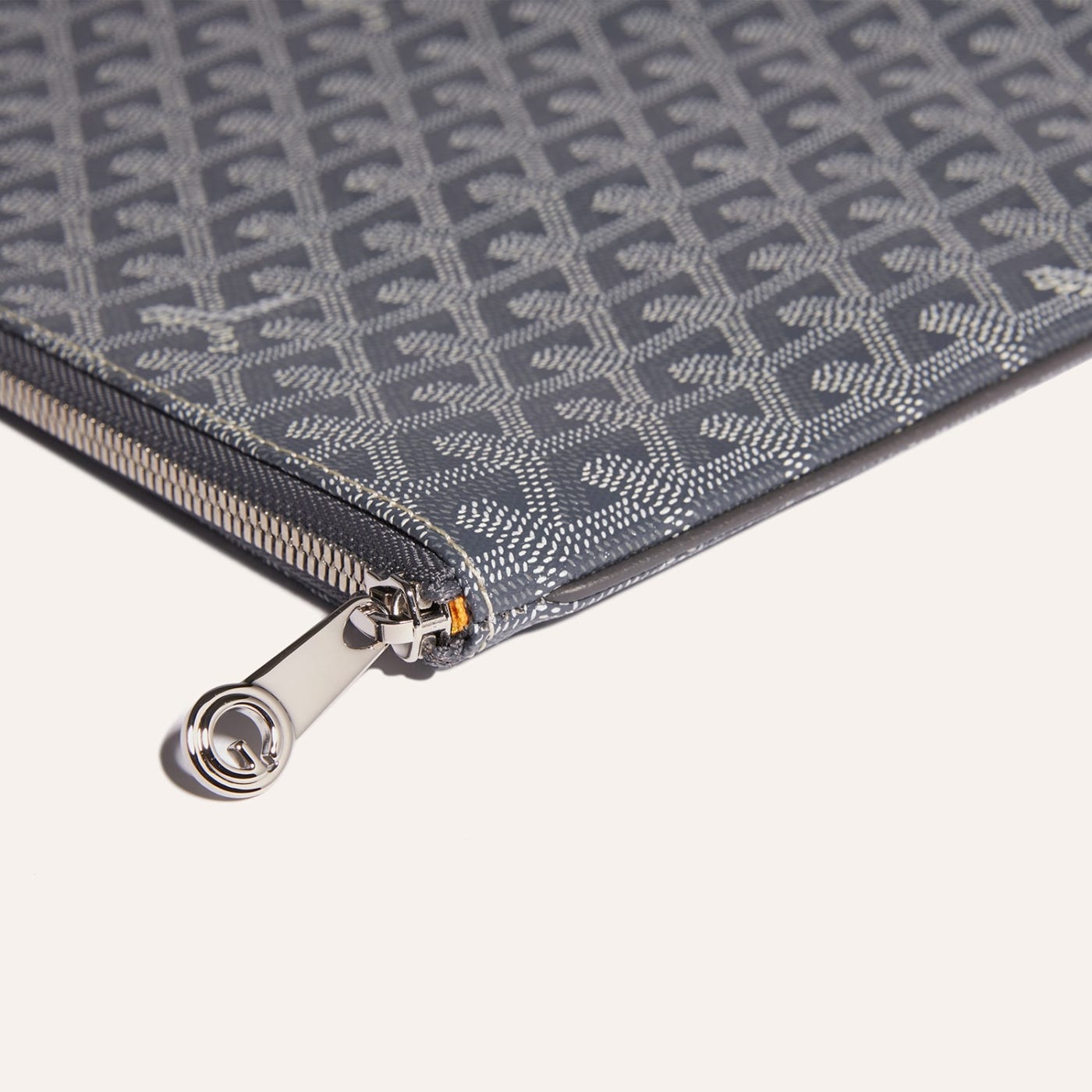 Goyard Senat MGM Pouch Grey - Image 3
